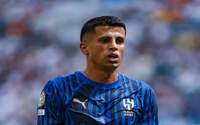 ضغط كانسيلو يتصاعد.. يطالب برشلونة بحسم صفقته قبل يناير 2026